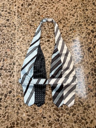 Top efecto corbata patchwork
