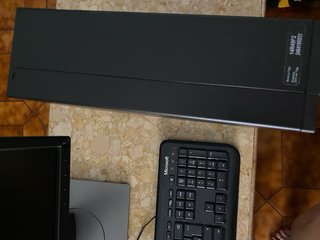 Computadora Dell con Teclado Microsoft