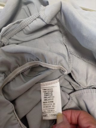 Mono azul de tirantes con cinturón talla 36 ,38 .