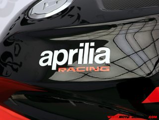 APRILIA TUONO V4 1100 FACTORY