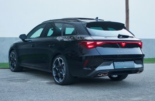 CUPRA Leon 2025