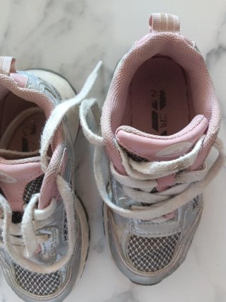 Zapatillas niña plateadas y rosas T25
