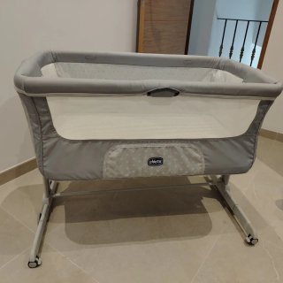 Minicuna colecho Chicco Next2Me Gris
