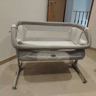 Minicuna colecho Chicco Next2Me Gris