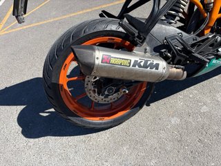 KTM RC 125 Negra y Naranja