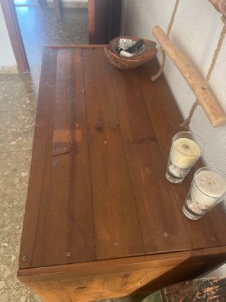 Cajonera de madera con ruedas