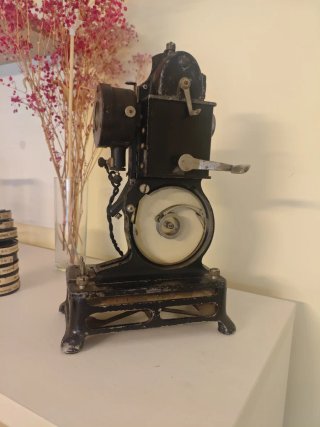 Proyector Cine Pathe Baby Negro