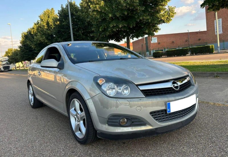 Opel Astra 2007 - foto 1