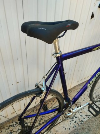 Bicicleta carretera urbana Merida Fulcrum aluminio
