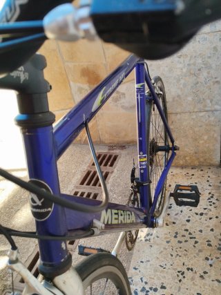 Bicicleta carretera urbana Merida Fulcrum aluminio