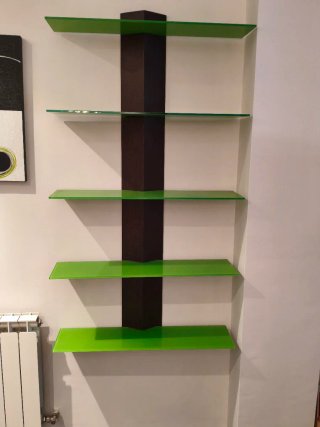 Estantería moderna madera y cristal verde