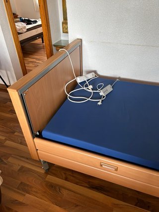 Cama articulada médica Invacare