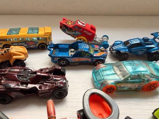 Lote 1 Coches Hot Wheels 25 Unidades