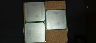 3 PROCESADORES AMD