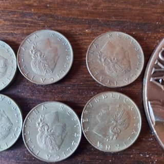 Monete e medaglia commemorativa Corpo Polizia