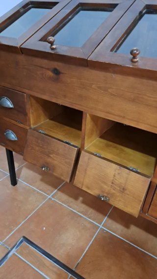 Aparador/Vitrina Madera Maciza con Cristal