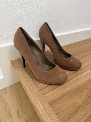 Zapatos de tacón Zara ante marrón talla 40