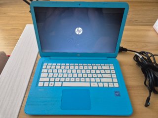 HP Stream 14-ax0XX Azul