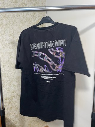Camiseta Pull&Bear Oversize Gráfica Negra