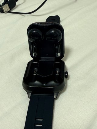 Reloj inteligente con auriculares