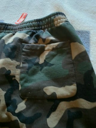 Pantalón chándal Supreme Camuflaje