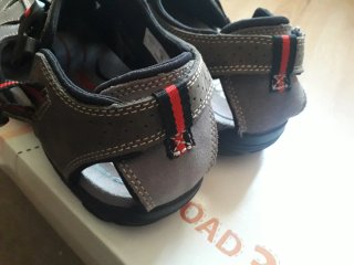 Sandalias Marrones y Rojas Talla 42
