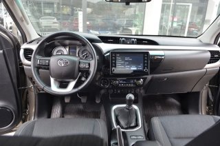 Toyota Hilux 4X4 D4D Cabina VX Comfort+Camara+USB