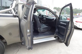 Toyota Hilux 4X4 D4D Cabina VX Comfort+Camara+USB