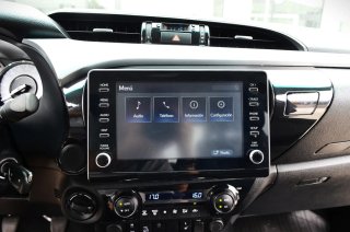 Toyota Hilux 4X4 D4D Cabina VX Comfort+Camara+USB