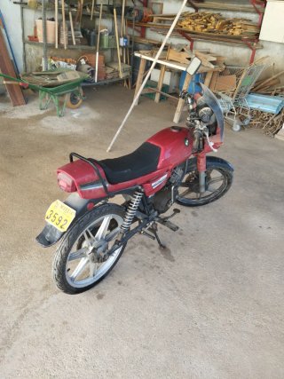 Puch Monza Roja y Negra