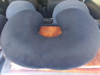 2 Almohadas de viaje enchables.3€ la unidad