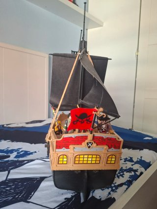 Barco Pirata Playmobil con Figuras
