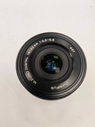Olympus M.Zuiko 14-42mm f/3.5-5.6 EZ