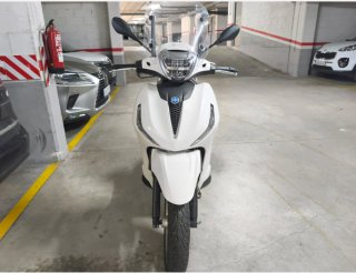 Piaggio Beverly 300 HPE año 2023