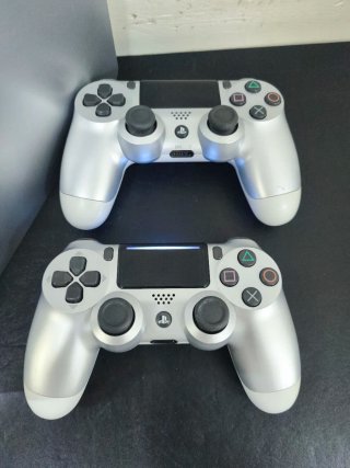 PS4 Slim 500GB Gris + 2 Mandos Originles