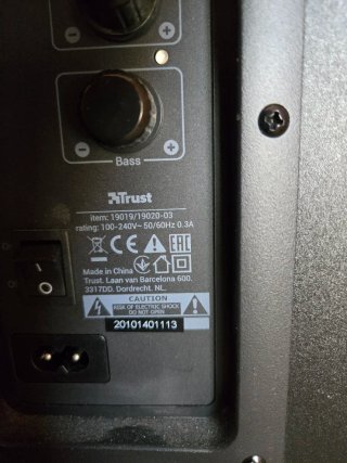 Trust Tytan Subwoofer y Altavoces