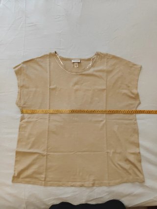 T-shirt donna beige con applicazioni