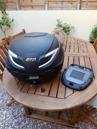 Cofre GIVI B39N Negro