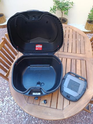 Cofre GIVI B39N Negro