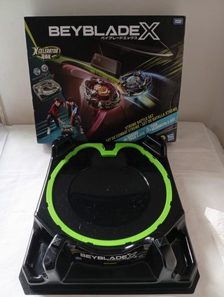 Set Battaglia Beyblade X + 4 Beyblade