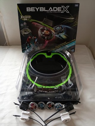 Set Battaglia Beyblade X + 4 Beyblade