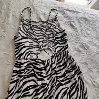 Mono Zara estampado cebra
