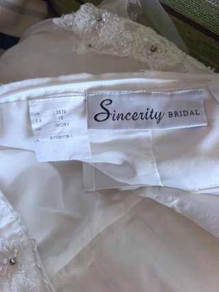 Vestido de Novia Blanco con Velos