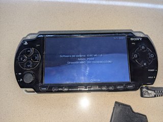 2 PSP 2004 Nere in vendita