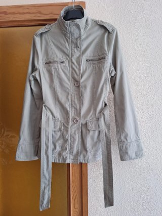 Cazadora sahariana beige