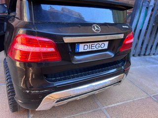 Coche eléctrico Mercedes para niño