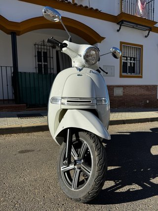 Moto Eléctrica Efun Pusa IMPECABLE.