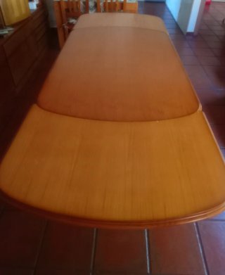 Mesa extensible de pino