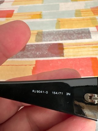 Gafas de Sol Ray-Ban Niños Negras y Blancas
