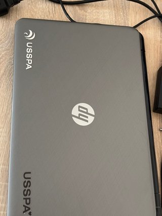 Portátil HP Gris 8GB RAM, precio negociable